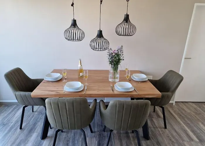 Moderne In * ツュルピッヒ